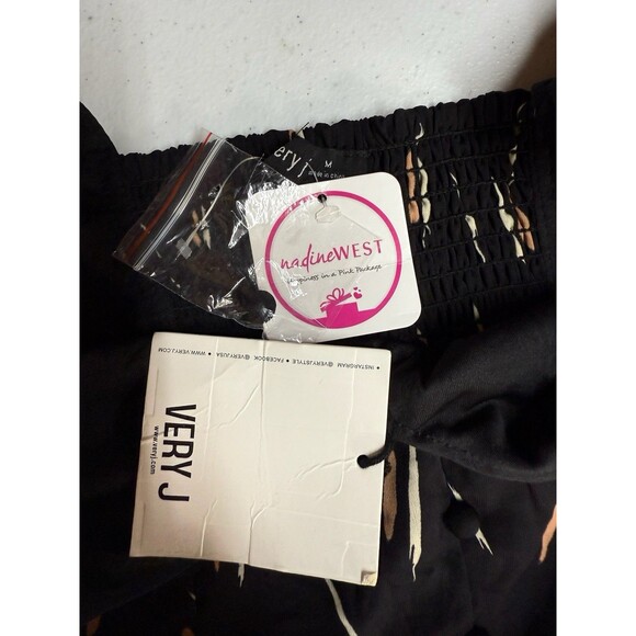 Very J Medium Dress Black Printed Smocked Midi Relaxed Flutter Short Sleeve NEW - Picture 5 of 9